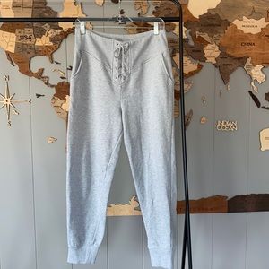 Gray Cinched waist jogger pants with pockets L